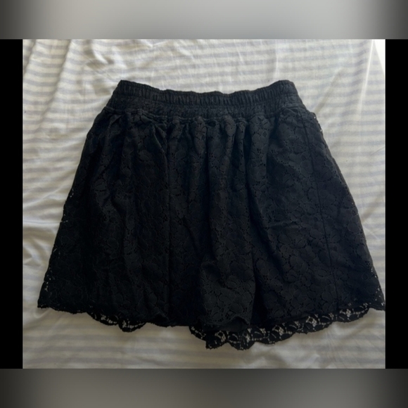Aritzia Talula Black Lace Skirt - Small  (W-12, L-14) - Picture 2 of 6